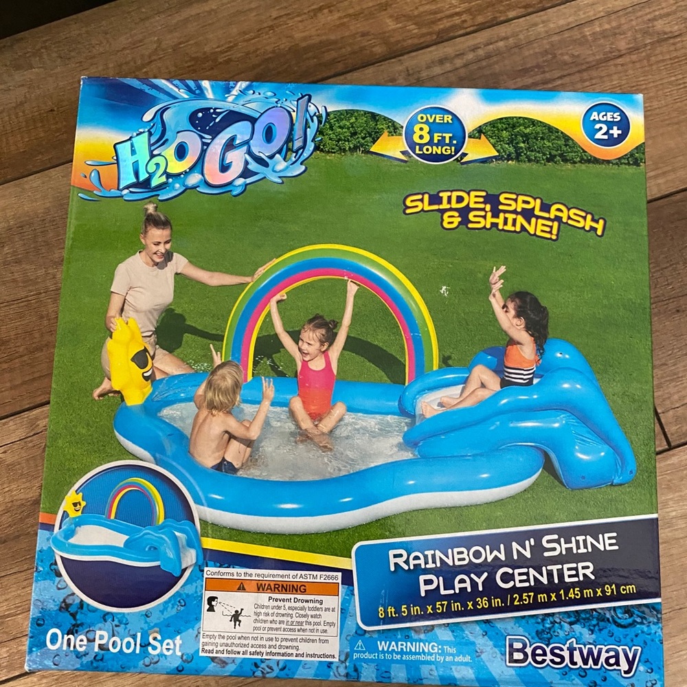 Splash pool